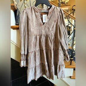 Umgee NWT Loretta Corduroy Dress Chocolate. S. Elastic wrist . V Neck Cute